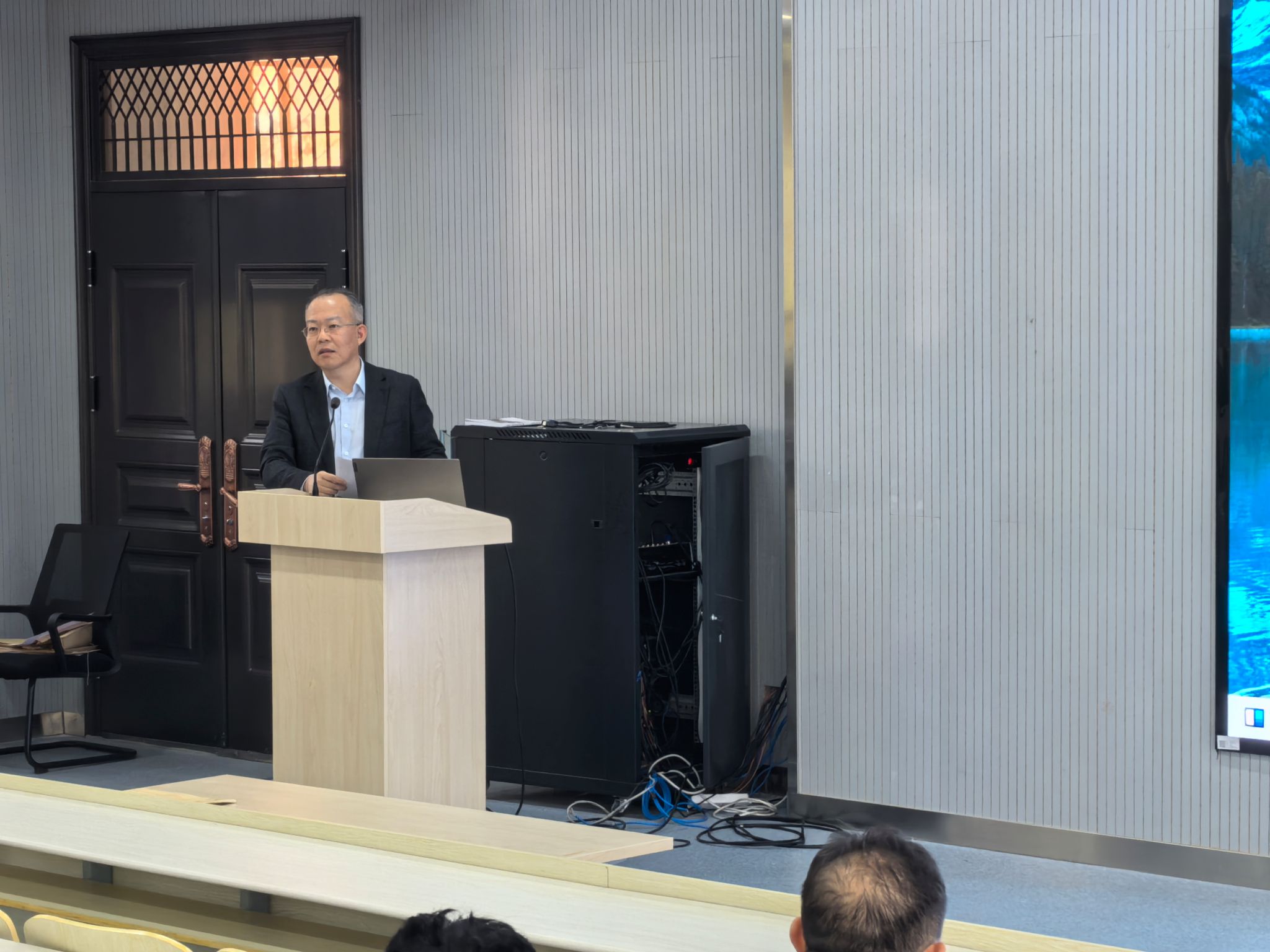 taptap点点官方网站召开年度工作冲刺动员大会