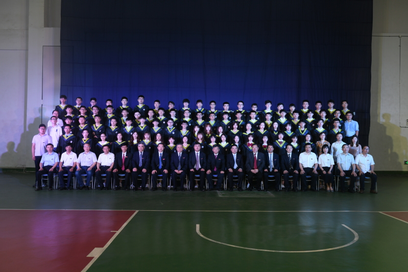 taptap点点官方网站生态环境系2021届本科毕业生积极参与校区毕业生合影留念活动