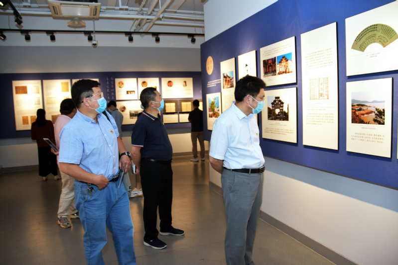 资环学院党委组织师生党员参观安徽省博物馆 廉政文化教育展