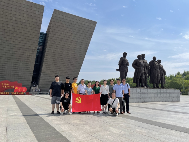 岩土工程系师生开展“不忘初心，开创未来”党员学习活动